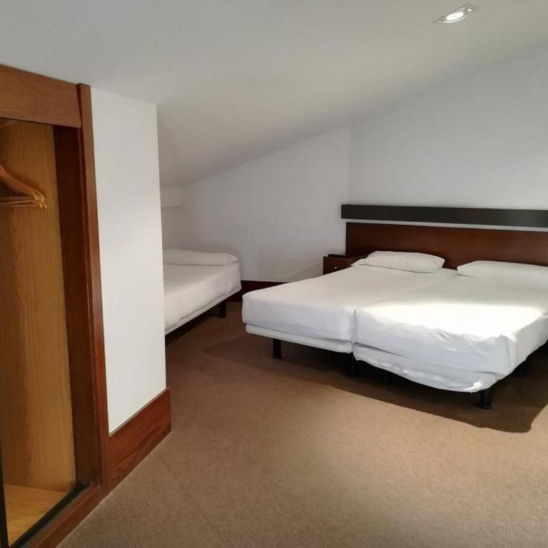 Hotel BESTPRICE Toledo - Habitación Triple - 6