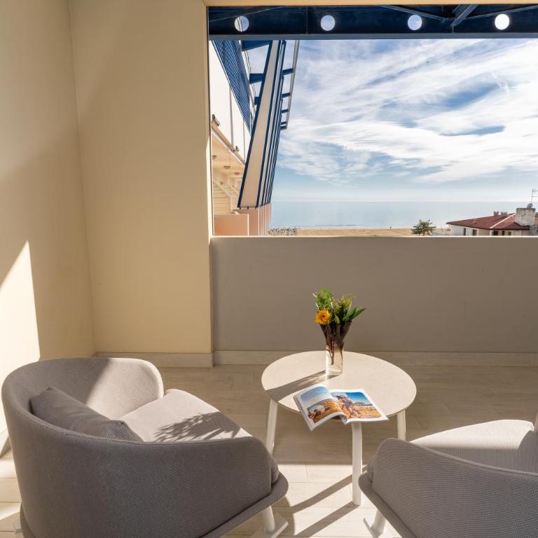 Bibione Palace Hotel - Suite with Garden View - 9