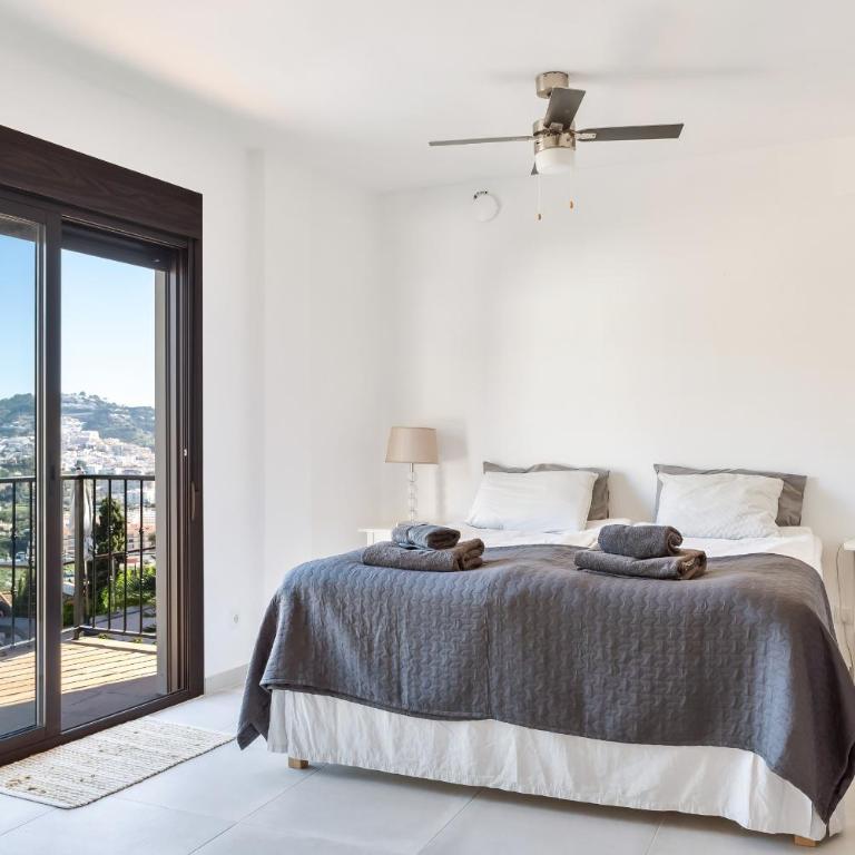 Dream Stay! 15 Guests, Big Pool with Heating Option at Extra Cost, Sea view! - Villa with Private Pool - 4