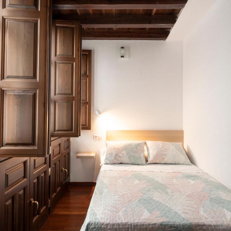EnjoyGranada Derecho Homes - Two-Bedroom Apartment - 19