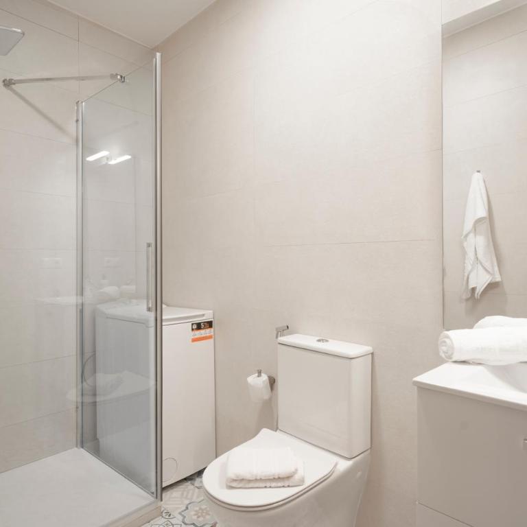 EnjoyGranada Derecho Homes - Two-Bedroom Apartment - 18