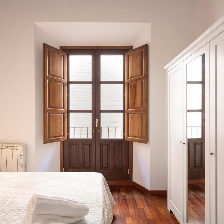 EnjoyGranada Derecho Homes - Two-Bedroom Apartment - 11