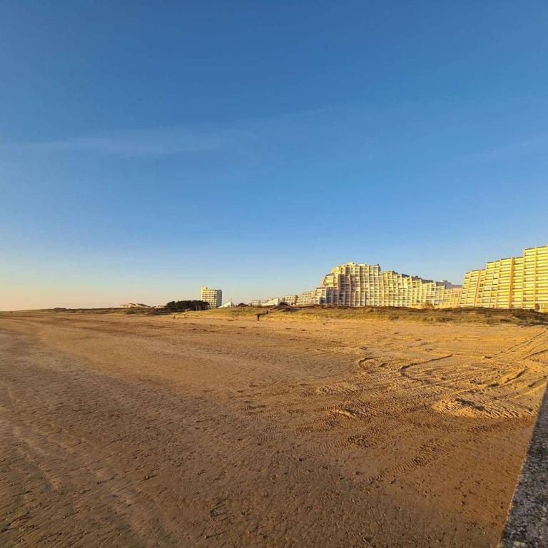 SJ490-052 - Appart Studio cabine 4 couchages - SAINT JEAN DE MONTS - Studio - Vue sur Mer - 17