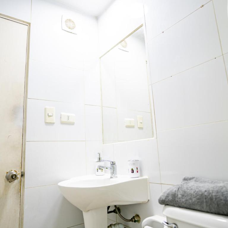 Lindisimo departamento cerca a Movistar Arena y Parque O Higgins - Two-Bedroom Apartment - 12