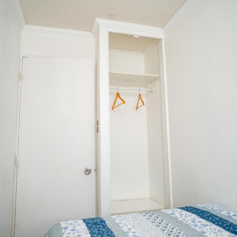 Lindisimo departamento cerca a Movistar Arena y Parque O Higgins - Two-Bedroom Apartment - 23