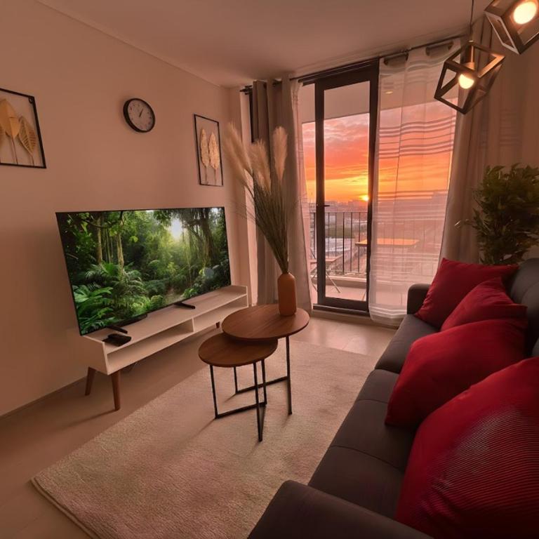Metro Irarrazaval I Comodo y Moderno - One-Bedroom Apartment - 2