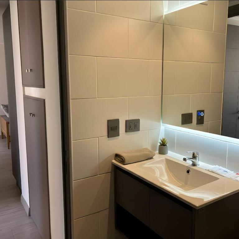 2H1B I Ñuñoa I Con Estacionamiento - Two-Bedroom Apartment - 10