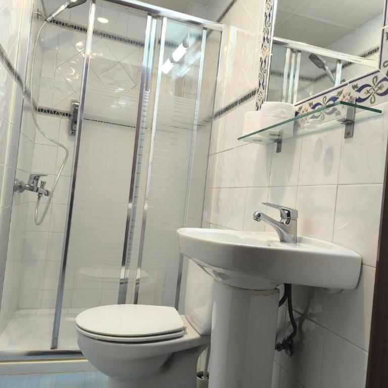 Pensión Veracruz 1 - Triple Room with Shower - 4