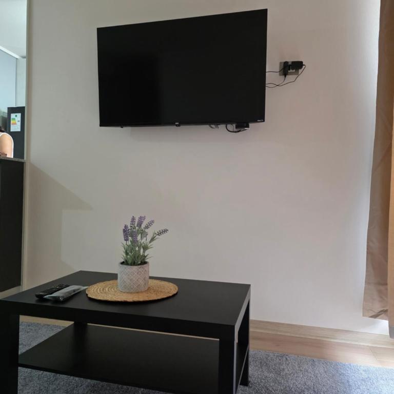 Departamento cómodo y equipado en Viña del Mar - Two-Bedroom Apartment - 2