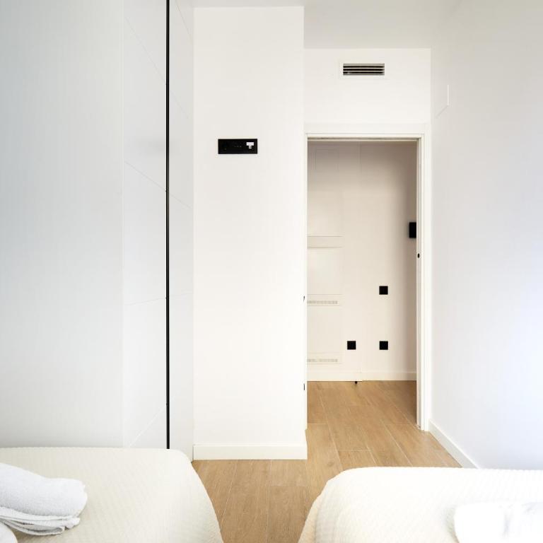 3 Bedroom Cozy Apartment In Joan Austria - Three-Bedroom Apartment - 20