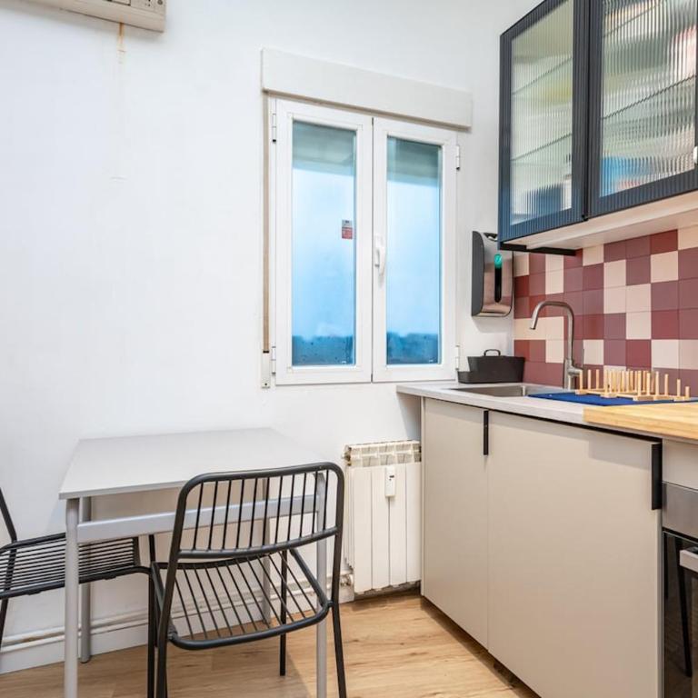 Beautiful apartment in downtown Lavapies - One-Bedroom Apartment - 13