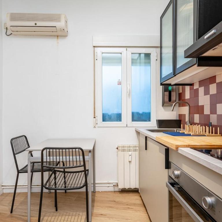 Beautiful apartment in downtown Lavapies - One-Bedroom Apartment - 16