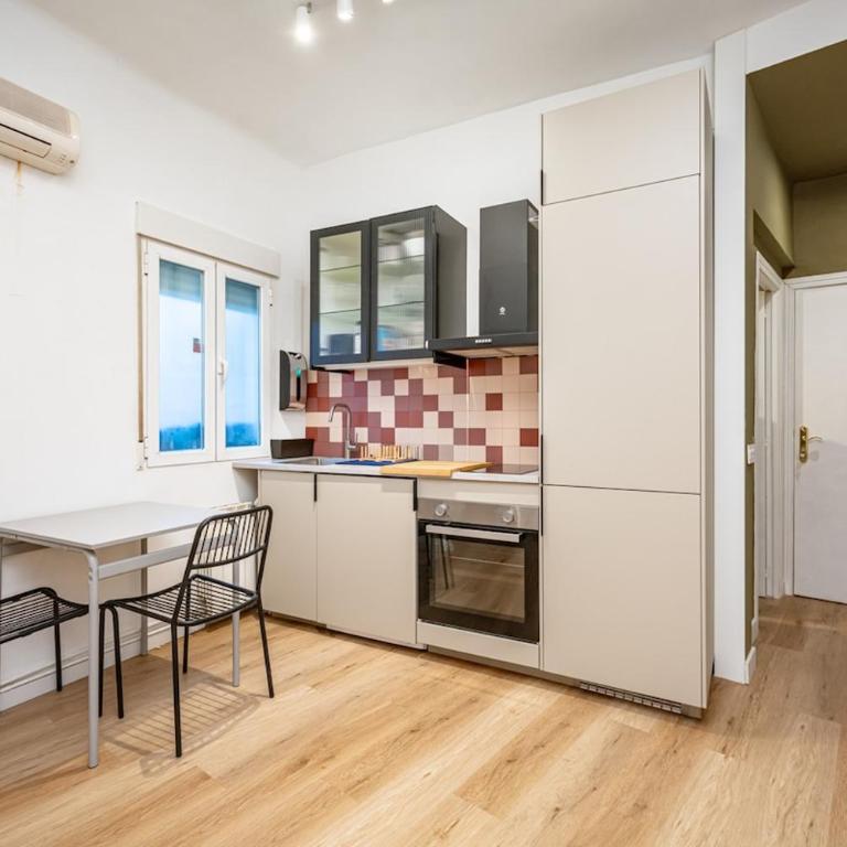 Beautiful apartment in downtown Lavapies - One-Bedroom Apartment - 18