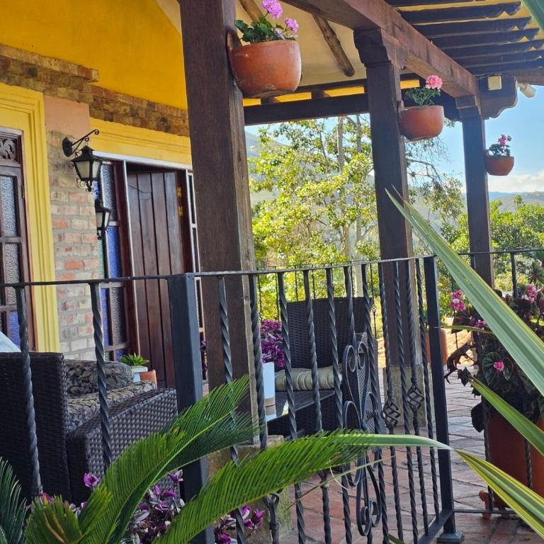 La Primavera, casas campestres para familias, paisajes, tranquilidad, cerca al pueblo - Casa Margarita - 11