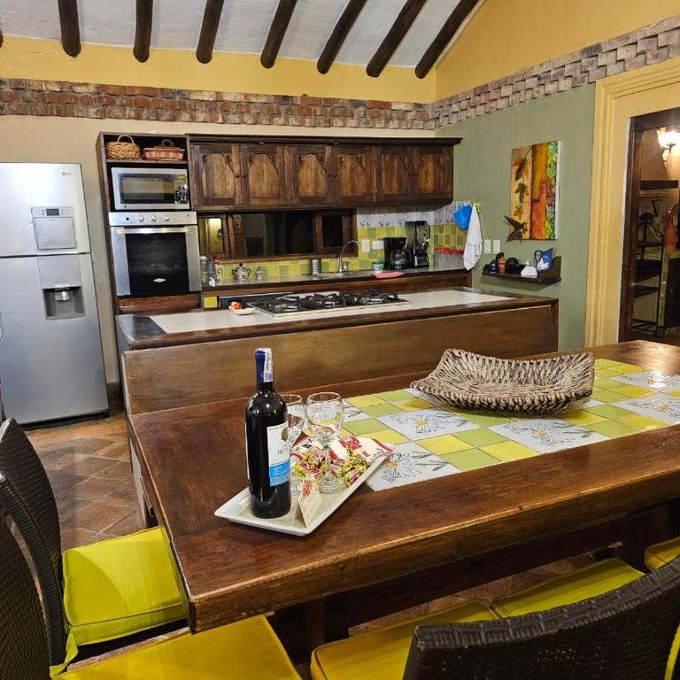 La Primavera, casas campestres para familias, paisajes, tranquilidad, cerca al pueblo - Casa Margarita - 19