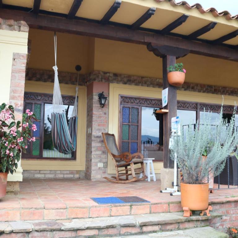 La Primavera, casas campestres para familias, paisajes, tranquilidad, cerca al pueblo - Casa Margarita - 80