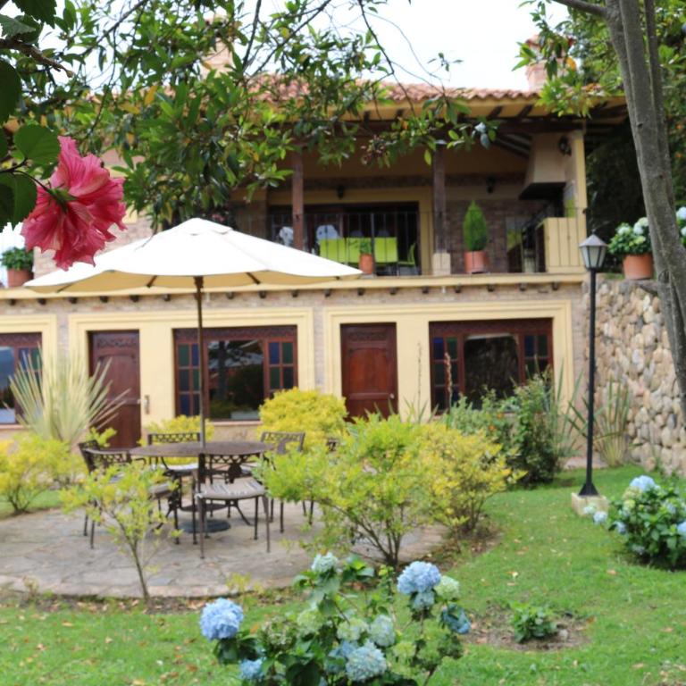 La Primavera, casas campestres para familias, paisajes, tranquilidad, cerca al pueblo - Casa Margarita - 91