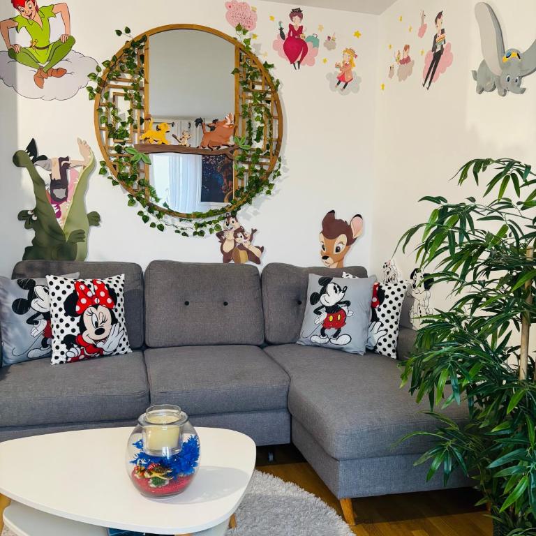 THE ENCHANTED HOUSE ( 15 min walk to Disney) - Apartment mit 2 Schlafzimmern - 43