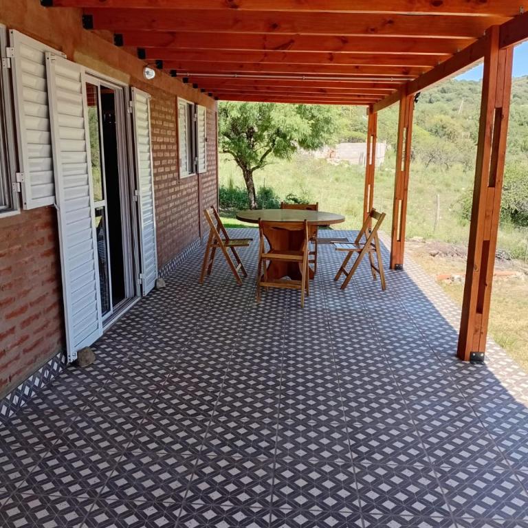 Angel Alpino Cabin - Two-Bedroom House - 20
