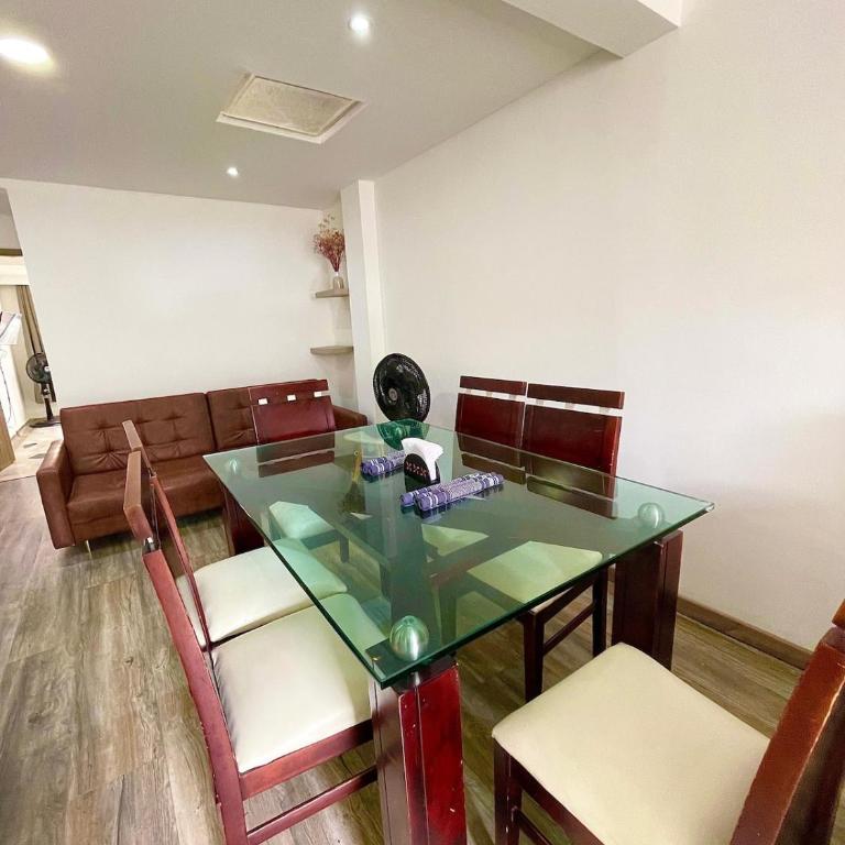 GURUS FR - Amplio, iluminado, Circunvalar 3H-2B, Parqueadero - Three-Bedroom Apartment - 3