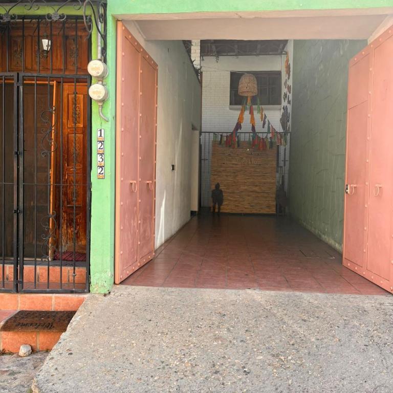 Sunshine House - Made by artists - Villa - 65