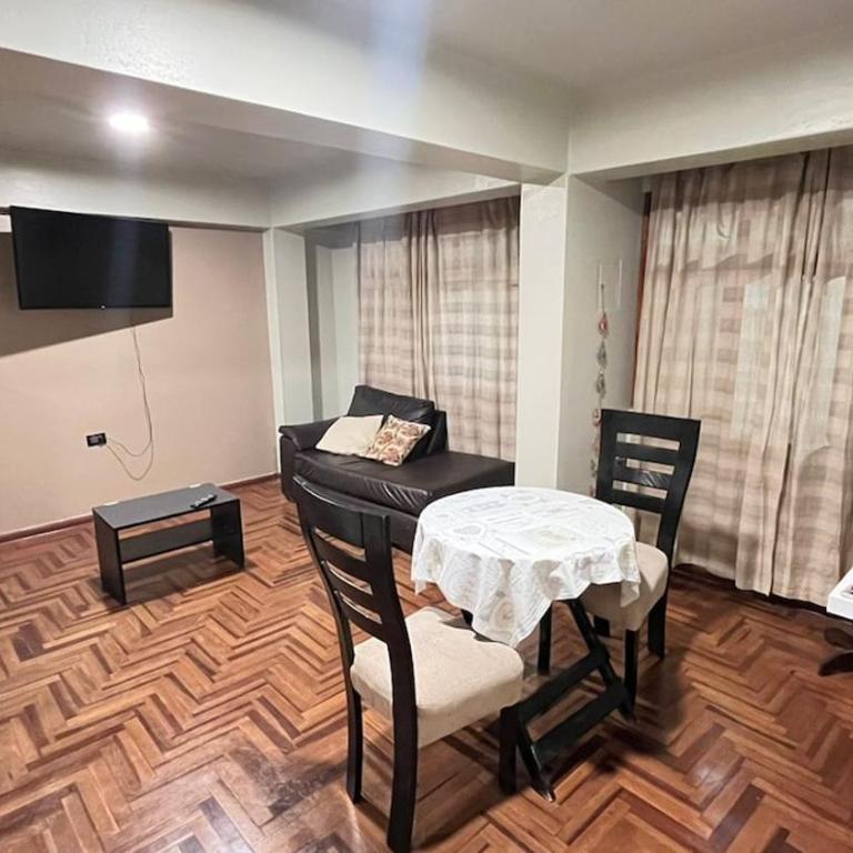A small apartment 3 blocks from downtown - One-Bedroom Apartment - 13