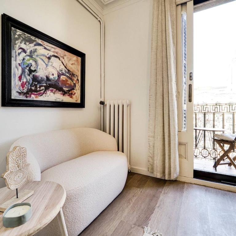 Casa modernista en Paseo de Gracia - Apartment - 15
