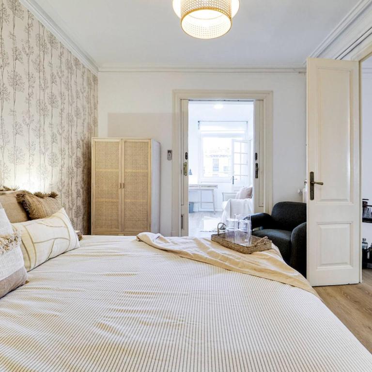 Casa modernista en Paseo de Gracia - Apartment - 23