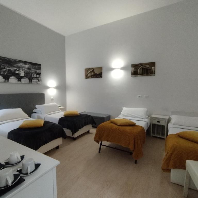 AD Cavour Luxury Rooms - by AD Roma - Comfort Dreibettzimmer mit Dusche - 11