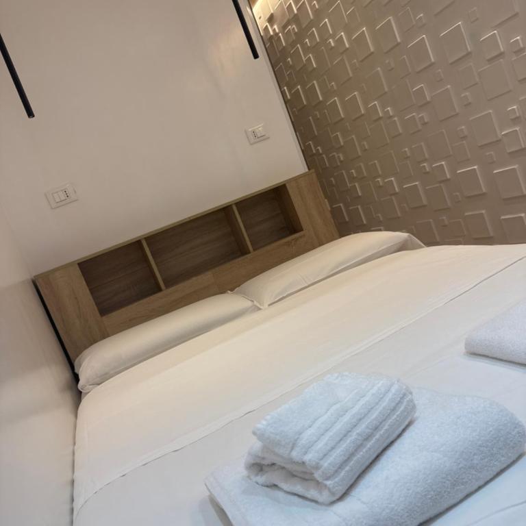Living - Standard Double Room - 13