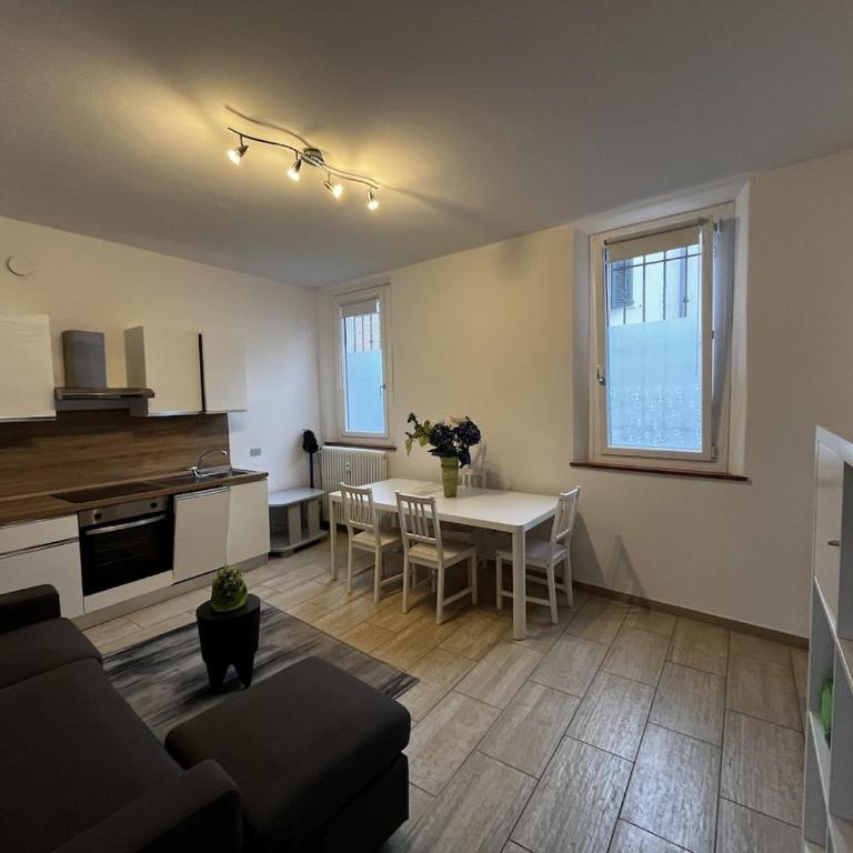 Ferrara Easy Stay 1 - A 2 passi dal centro - Appartamento con 1 Camera da Letto - 1