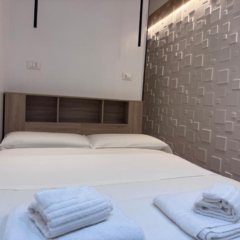 Living - Standard Double Room - 11
