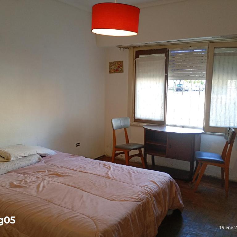 Refugio basico para hasta 10 personas - Four-Bedroom House - 3