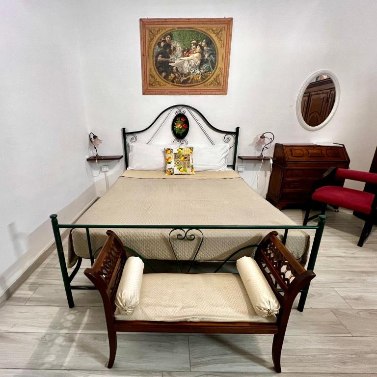Independent Apartment in the Center of Catania - One-Bedroom House - 14