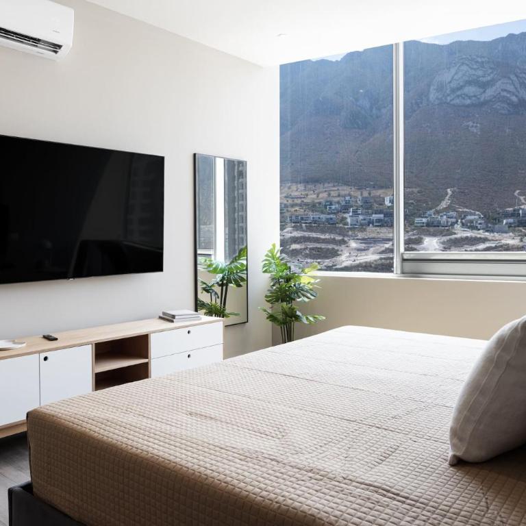 Modern Apartment with City Views and Pool Access - Apartamento - 12