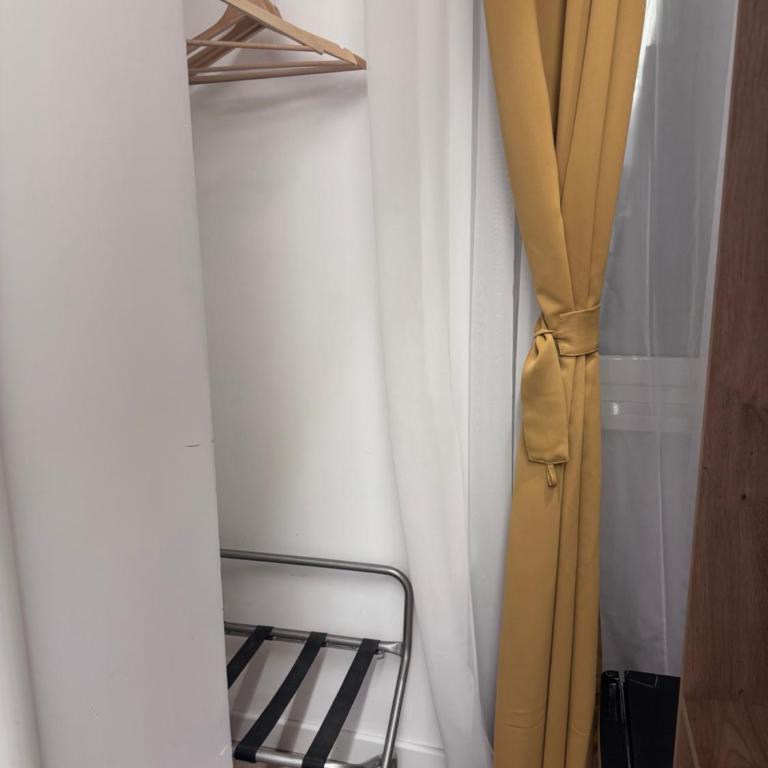 Living - Standard Double Room - 4
