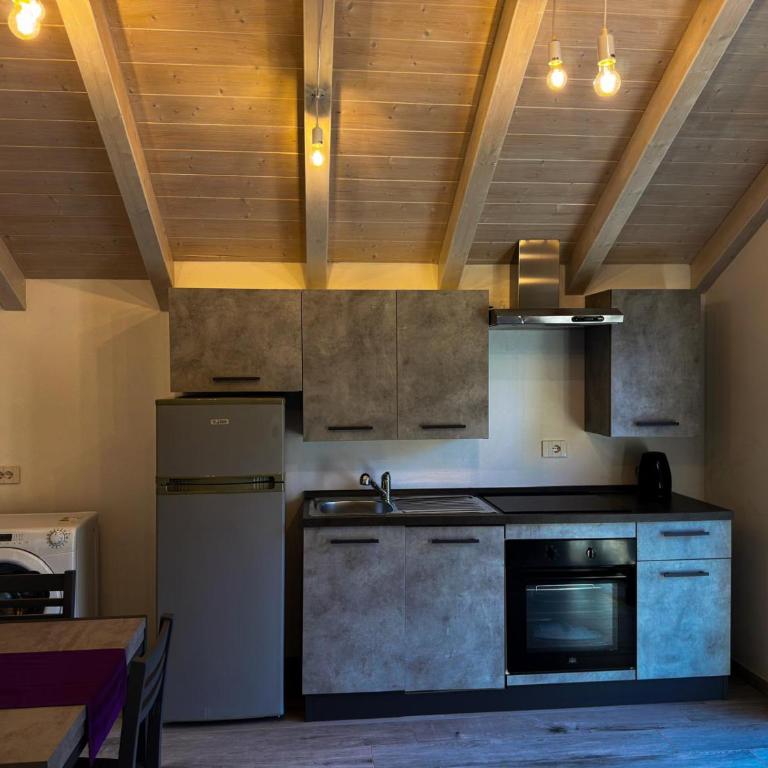 Mansarda Vista Eremo di San Colombano - Appartamento con 1 Camera da Letto - 11