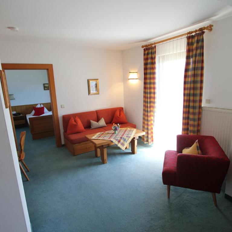 Ferienwohnungen Fiala-Köfer - Apartment mit 2 Schlafzimmern und Balkon - 4
