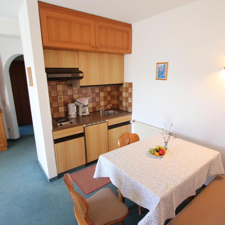Ferienwohnungen Fiala-Köfer - Apartment mit 2 Schlafzimmern und Balkon - 7
