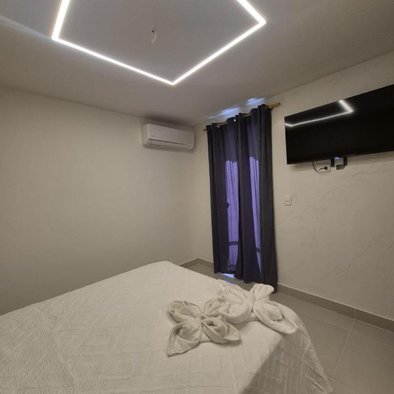 Precioso apartamento cerca del mar - Three-Bedroom Apartment - 2