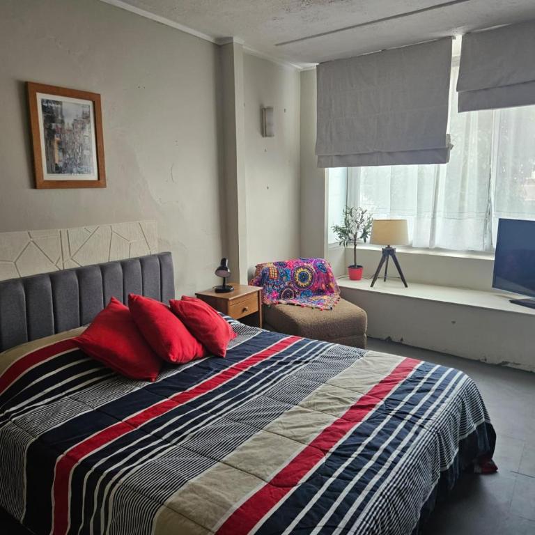 Depto arlegui centro - Two-Bedroom Apartment - 11