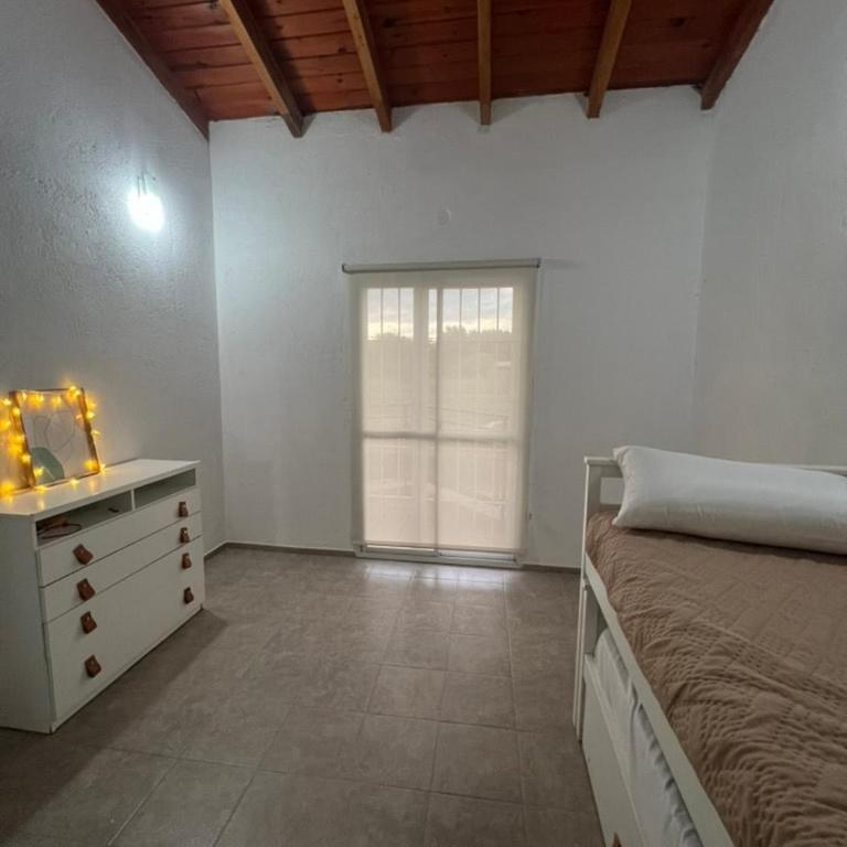 Mirador Rest House - Casa entera con pileta privada - Three-Bedroom House - 9