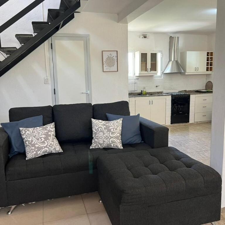 Mirador Rest House - Casa entera con pileta privada - Three-Bedroom House - 14