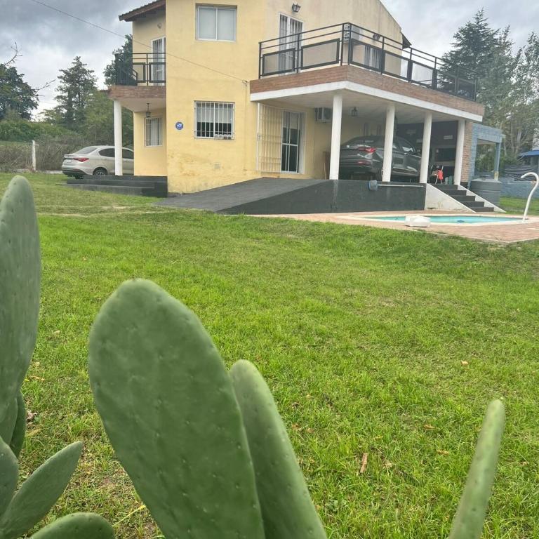 Mirador Rest House - Casa entera con pileta privada - Three-Bedroom House - 41