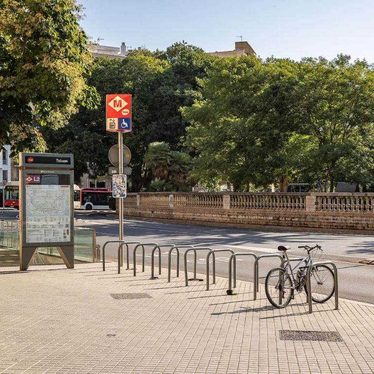 City Centre - Mediterranean Vibes - Three-Bedroom Apartment - 40