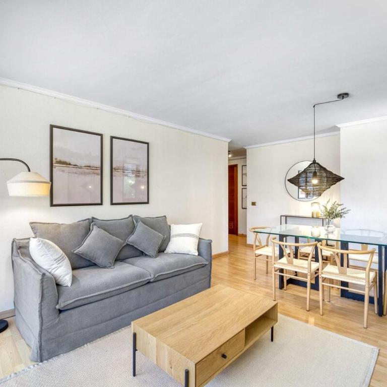 Arauco Urban Apartment in Las Condes near Parque Arauco - Two-Bedroom Apartment - 1