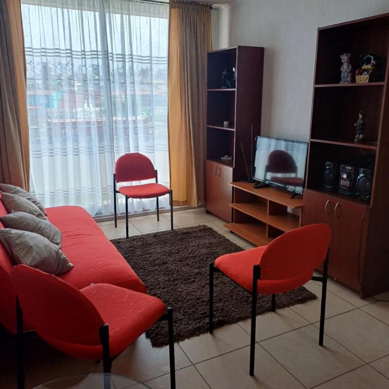 Arriendo Departamento Amoblado condominio Las Palmas - Three-Bedroom Apartment - 11