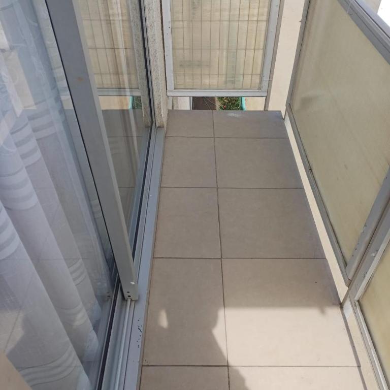 Arriendo Departamento Amoblado condominio Las Palmas - Three-Bedroom Apartment - 13