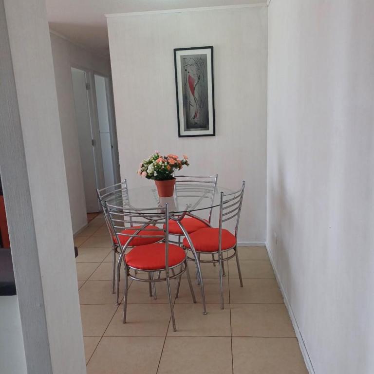 Arriendo Departamento Amoblado condominio Las Palmas - Three-Bedroom Apartment - 2