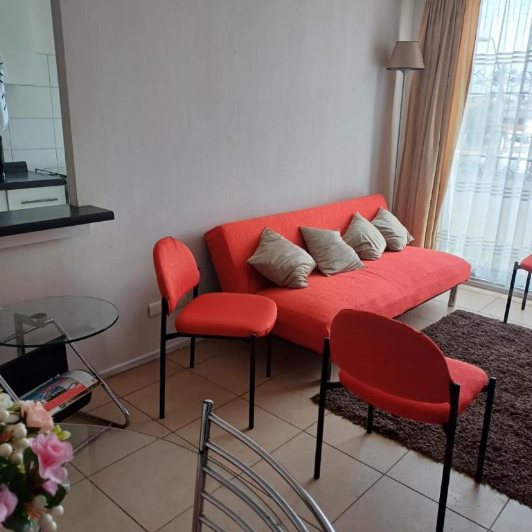 Arriendo Departamento Amoblado condominio Las Palmas - Three-Bedroom Apartment - 1